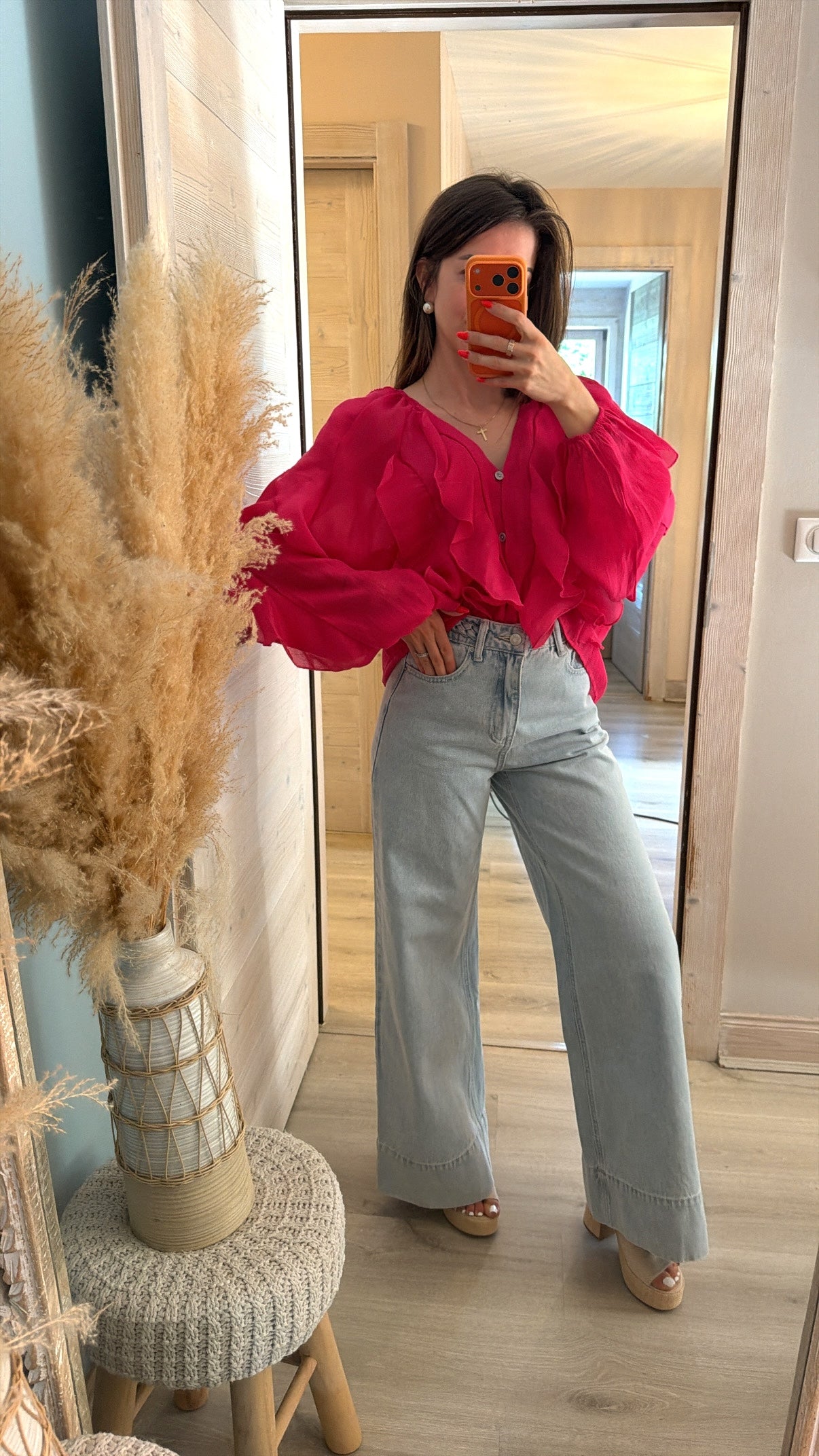 Chemise fushia à froufrou fluide